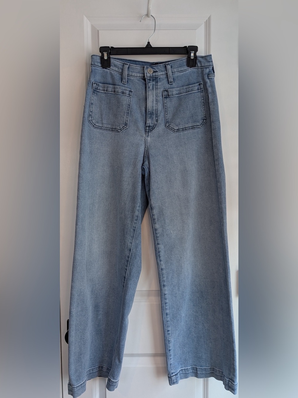 Banana Republic Women’s High-Rise Wide Leg Patch Pockets Jeans Size 30 Short